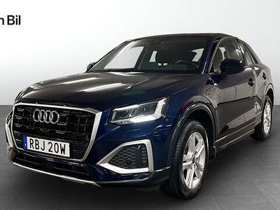 Blå Begagnad 2024 Audi Q2 Proline SUV | 279 900 kr (Marknadspris)