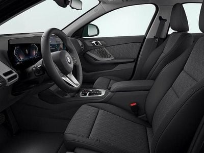 Svart Ny 2025 BMW 120 Shadowline Halvkombi | 390 800 kr