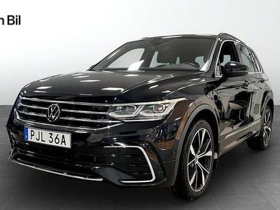 Svart Begagnad 2022 VW Tiguan R-line SUV | 359 900 kr (Lite dyr)