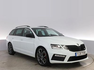 Vit Begagnad 2019 Skoda Octavia RS Kombi | 249 000 kr (Bra pris)