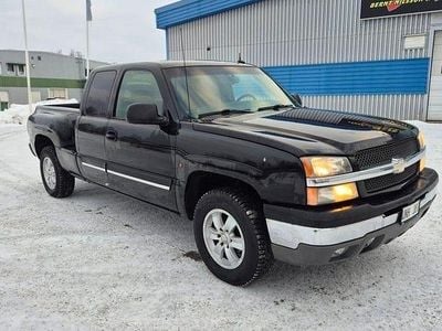 Svart Begagnad 2003 Chevrolet Silverado Sedan | 50 000 kr (Bra pris)