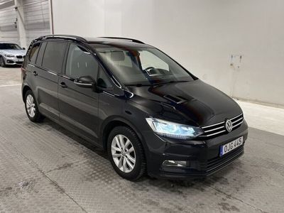 begagnad VW Touran Pluspaket 7-Sits Värmare Drag Kamera 2017, SUV