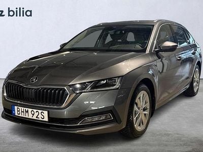 Grå Begagnad 2024 Skoda Octavia Kombi | 319 000 kr (Marknadspris)