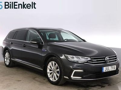 Grå Begagnad 2022 VW Passat GTE Kombi | 338 800 kr (Marknadspris)