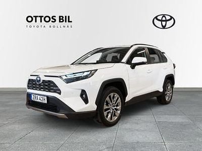 Vit Begagnad 2023 Toyota RAV4 Hybrid Executive SUV | 449 000 kr (Dyr)