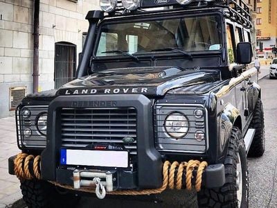 Begagnad Land Rover Defender 122 HK (89 kW) 2012 Santorini black Kombi
