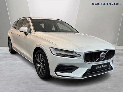 Vit Begagnad 2022 Volvo V60 Core Kombi | 314 500 kr (Marknadspris)