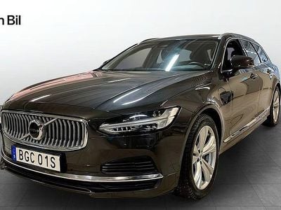 Grå Begagnad 2022 Volvo V90 Core Kombi | 389 900 kr (Marknadspris)
