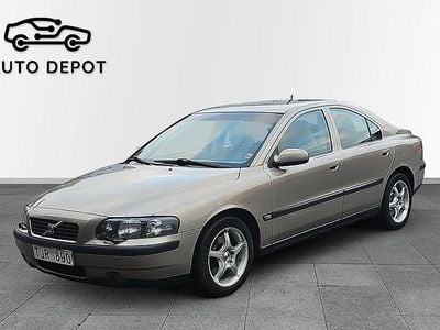 Brun Begagnad 2002 Volvo S60 Business Edition Sedan | 49 000 kr (Lite dyr)