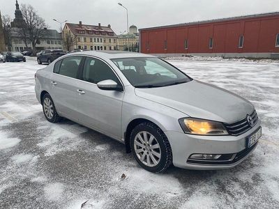 Begagnad VW Passat 160 HK (117 kW) 2012