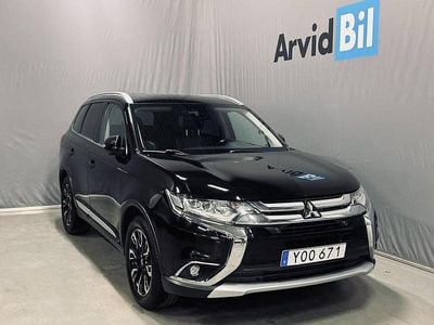 Svart Begagnad 2017 Mitsubishi Outlander SUV | 174 700 kr (Marknadspris)