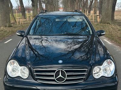 begagnad Mercedes C180 T Komp. Sport Edition. Automat. Nyservad