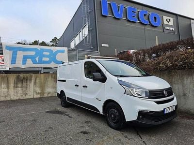 Vit Begagnad 2016 Fiat Talento Minibuss | 88 900 kr (Marknadspris)
