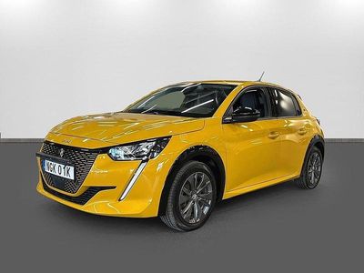 Begagnad Peugeot e-208 Allure 100 kW (136 HK) 2022 Gul Halvkombi