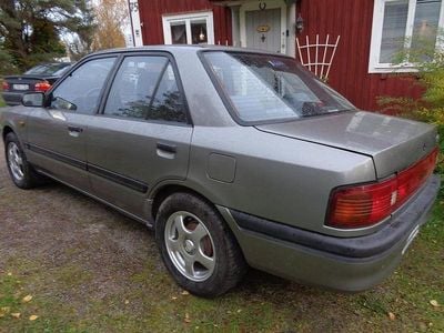 Begagnad 1994 Mazda 323 Sedan | 25 000 kr