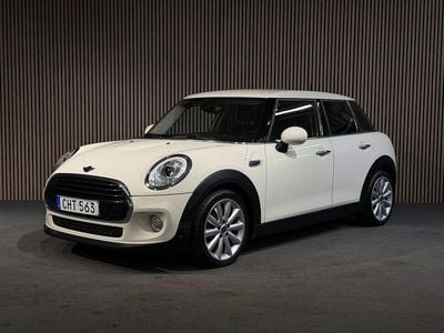 Vit Begagnad 2015 Mini Cooper Halvkombi | 159 000 kr (Lite dyr)