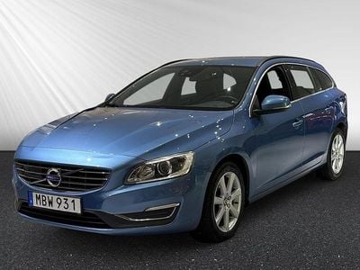 Blå Begagnad 2015 Volvo V60 Business Edition Kombi | 169 900 kr (Marknadspris)