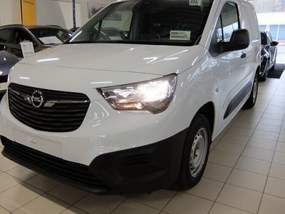 begagnad Opel Combo BUSINESS L1 1.5 Diesel 100 MT5 Värmare Drag Pkt 2024, Transportbil