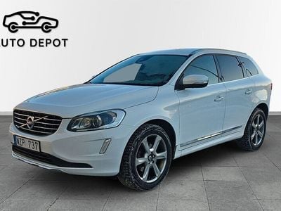 Vit Begagnad 2013 Volvo XC60 Summum SUV | 110 000 kr