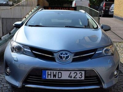Begagnad Toyota Auris Touring Sports Executive 136 HK (100 kW) 2014 Ljusblå (blå) Kombi