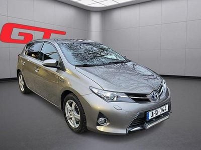 Begagnad Toyota Auris Hybrid Edition 136 HK (100 kW) 2013 Brun Halvkombi