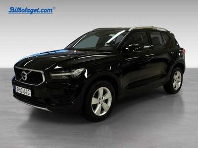 Svart Begagnad 2021 Volvo XC40 Momentum SUV | 289 900 kr (Marknadspris)