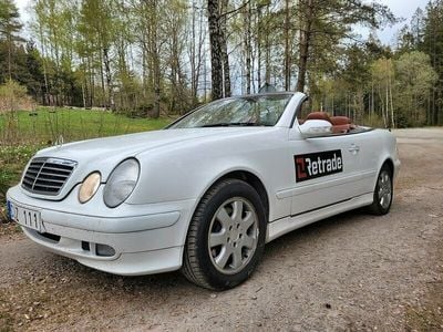 Begagnad Mercedes CLK320 218 HK (160 kW) 2000 Vit Cab