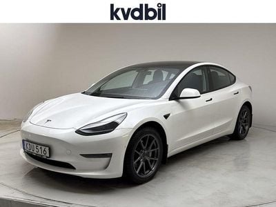 Begagnad Tesla Model 3 Long Range AWD 366 kW (498 HK) 2022 Vit Sedan