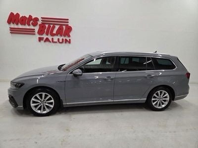 Grå Begagnad 2022 VW Passat GTE Kombi | 259 900 kr (Lite dyr)