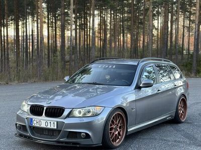 begagnad BMW 320 d xDrive Touring Comfort Euro 5