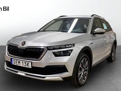 Brilliant silver metallic Begagnad 2023 Skoda Kamiq ScoutLine SUV | 249 900 kr (Marknadspris)