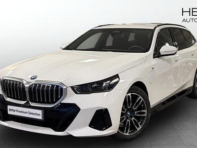 Begagnad BMW 530e Shadowline 2025 Vit Kombi