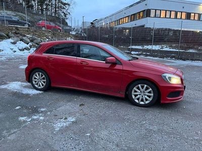 Röd Begagnad 2014 Mercedes A200 | 80 000 kr