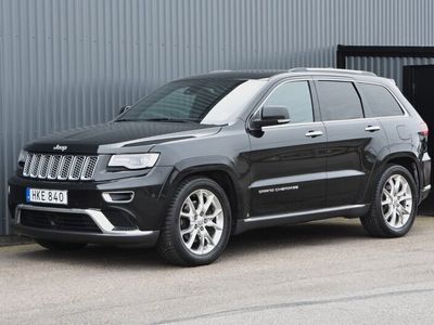 begagnad Jeep Grand Cherokee 3.0 V6 4WD Summit Pano H/K Luft Drag