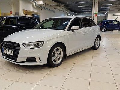 Vit Begagnad 2016 Audi A3 Sportback Sport Halvkombi | 189 900 kr (Marknadspris)