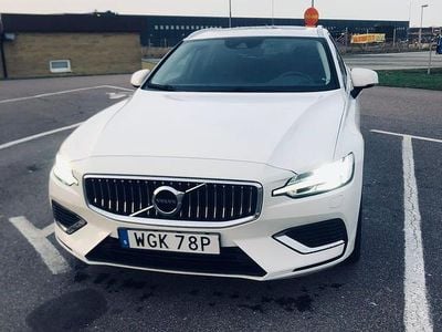 Begagnad 2020 Volvo V60 Kombi | 291 000 kr (Bra pris)
