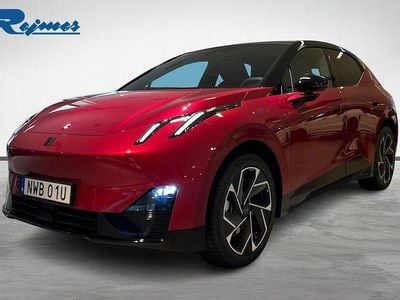 Techno magenta metallic Ny 2025 Lynk & Co 02 Sedan | 474 900 kr (Marknadspris)