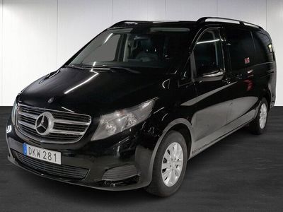 Mercedes V220