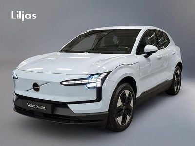 Begagnad Volvo EX30 Core 202 kW (275 HK) 2024 Blå SUV