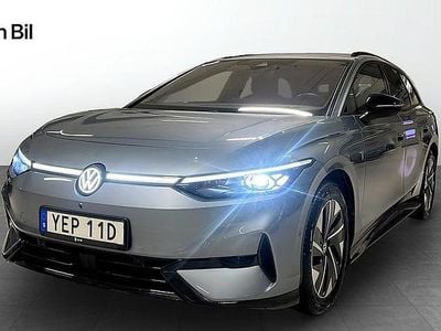 Ljusblå Begagnad 2024 VW ID.7 Comfortline Kombi | 509 900 kr (Marknadspris)