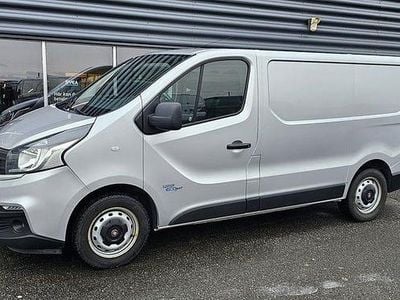 Begagnad Fiat Talento 125 HK (91 kW) 2016 Grå Minibuss