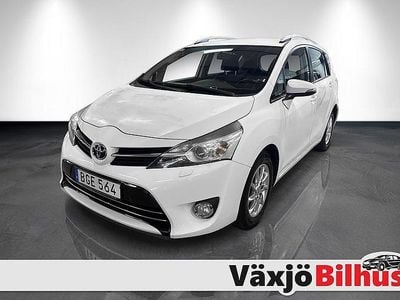 Vit Begagnad 2014 Toyota Verso Business Edition Minibuss | 79 900 kr (Marknadspris)