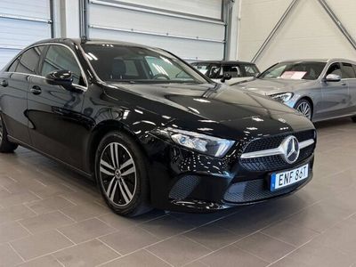 begagnad Mercedes A180 Sedan Sport paket AMG Line Skinn Kamera