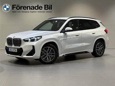 Mineralvit metallic Begagnad 2025 BMW X1 M Sport SUV | 529 000 kr (Dyr)