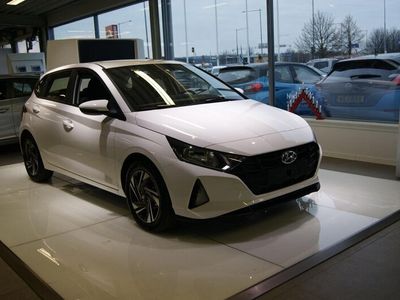 begagnad Hyundai i20 Nya 1.0T 100HK Mildhybrid Automat Essential