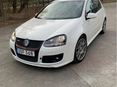 VW Golf V