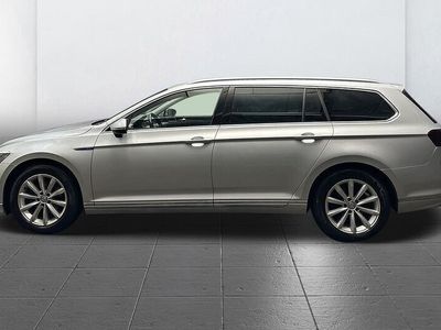 begagnad VW Passat GTE Executive B-Kamera Drag Navi IQ-LED 2020, Kombi