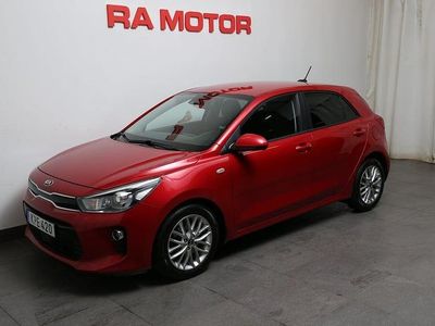 Röd Begagnad 2018 Kia Rio Advance Halvkombi | 159 800 kr (Marknadspris)