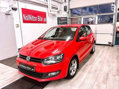 Begagnad VW Polo Comfortline 90 HK (66 kW) 2011 Röd Halvkombi