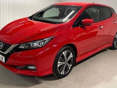 Begagnad 2021 Nissan Leaf N-Connecta Halvkombi | 149 900 kr (Bra pris)